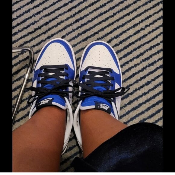 Nike Dunk Low - White & Navy Blue - Men’s 7 / Women’s 8.5 - Picture 5 of 5